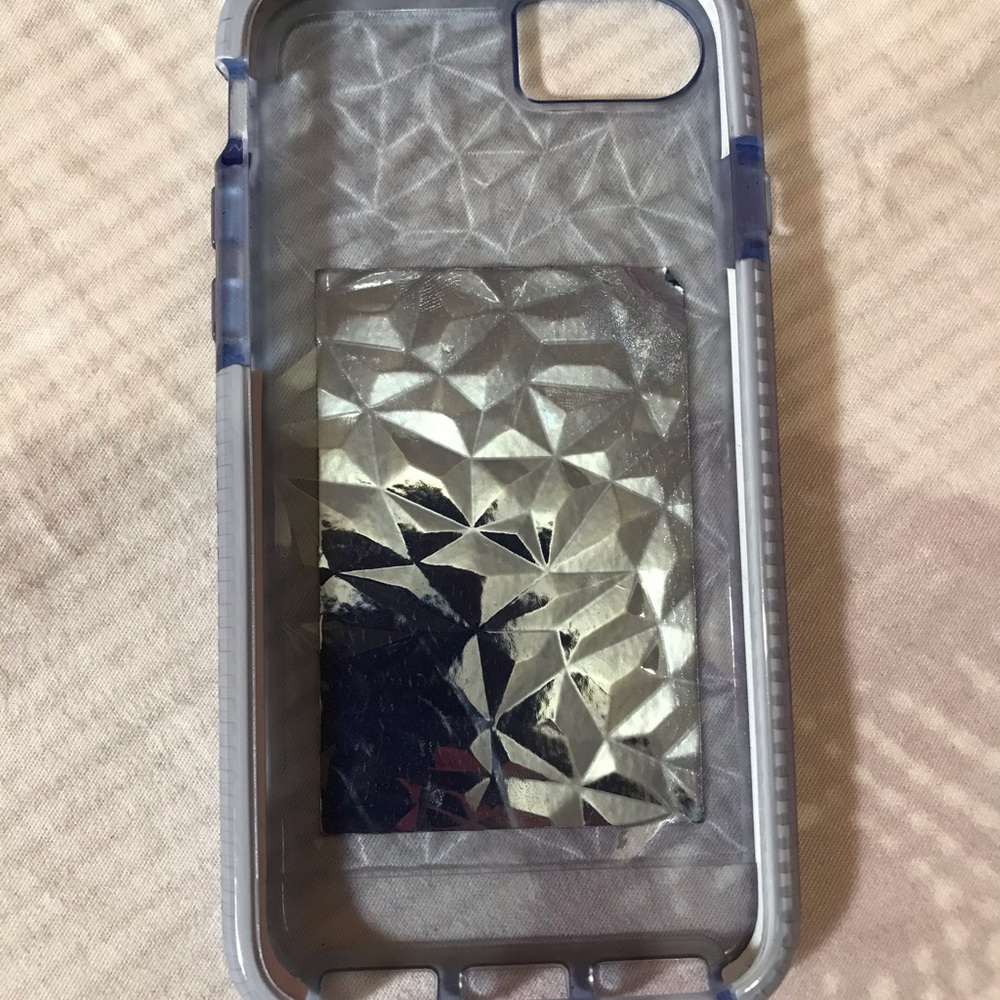 iPhone 8 Case - Picture 3 of 5